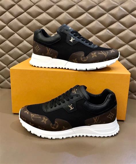 louis vuitton sneakers uomo sneak|louis vuitton female sneakers.